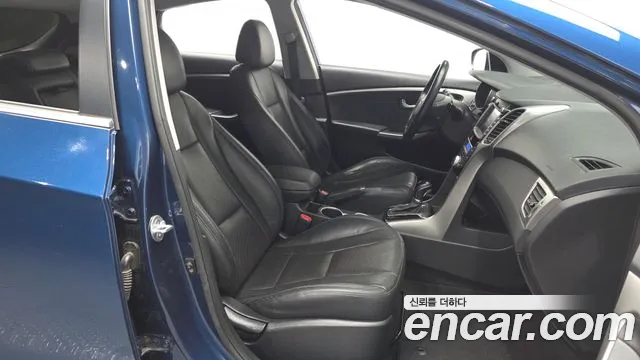 Hyundai i30 2015 — фото 18