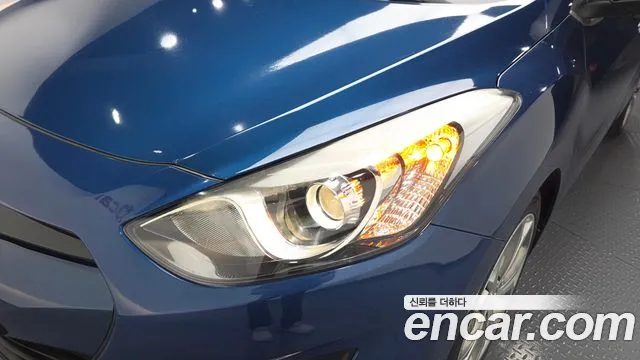 Hyundai i30 2015 — фото 8