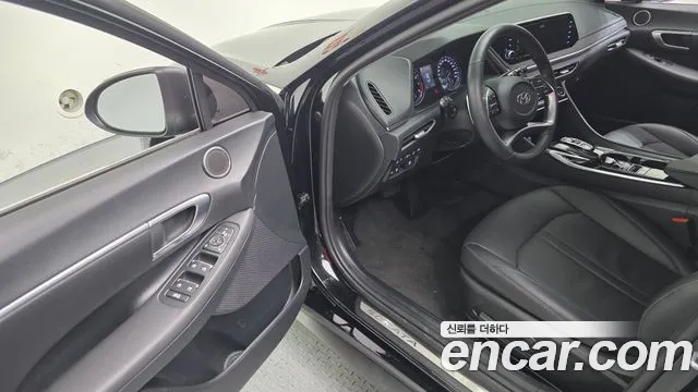 Hyundai Sonata 2021 — фото 11