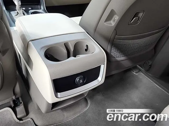 Kia Canival 2022 — фото 15