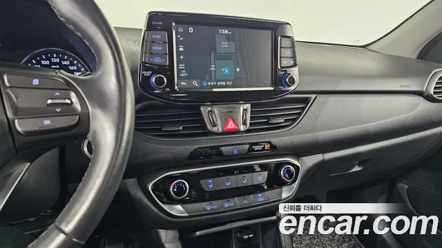 Hyundai i30 2018 — фото 18