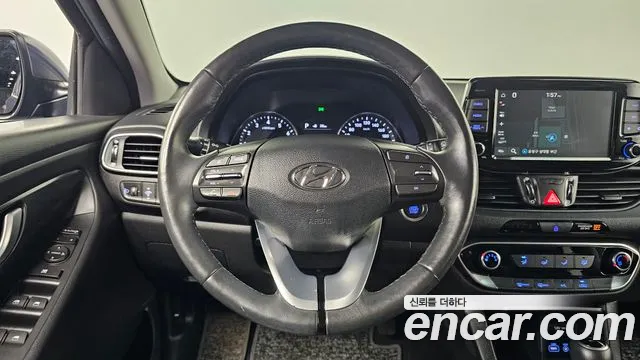 Hyundai i30 2018 — фото 19