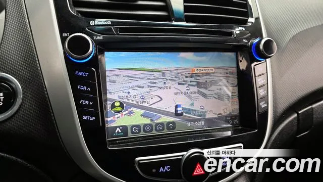 Hyundai Accent 2017 — фото 14