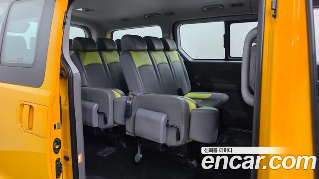 Hyundai Starex 2021 — фото 17