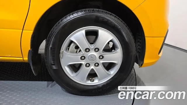 Hyundai Starex 2021 — фото 6