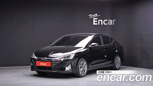 Hyundai AVANTE 2019 — фото 1