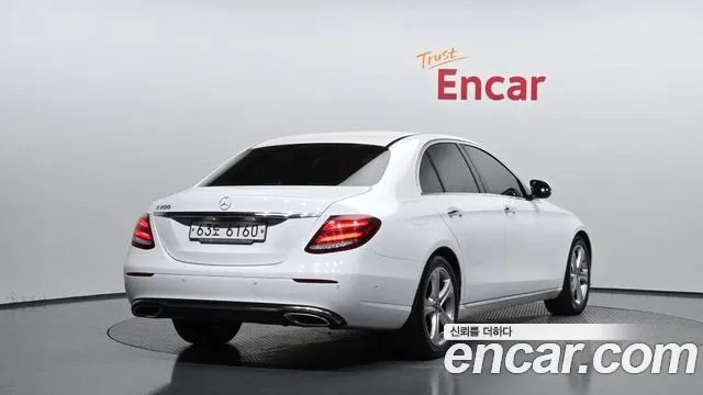 Mercedes-Benz E-Class 2018 — фото 2