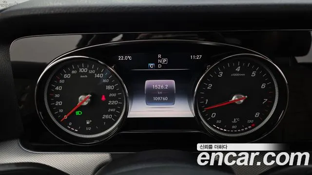 Mercedes-Benz E-Class 2018 — фото 11