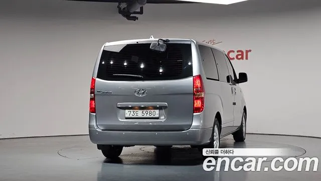 Hyundai Starex 2018 — фото 4