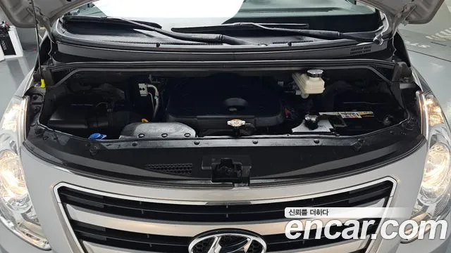 Hyundai Starex 2018 — фото 6
