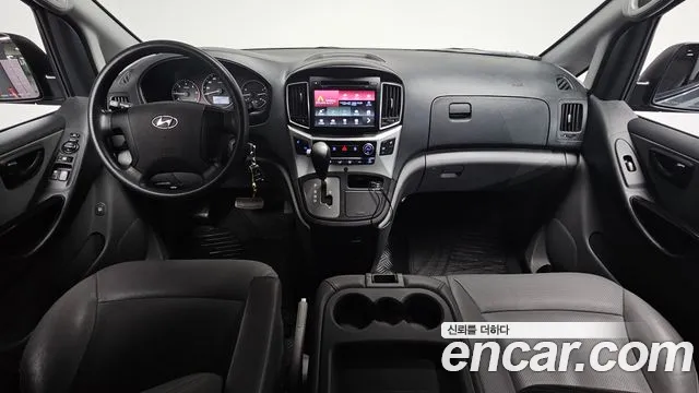 Hyundai Starex 2018 — фото 10