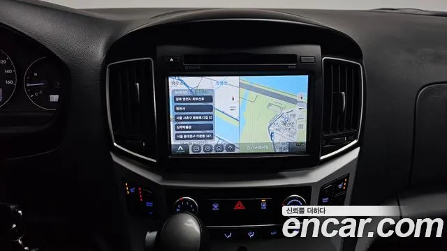 Hyundai Starex 2018 — фото 18