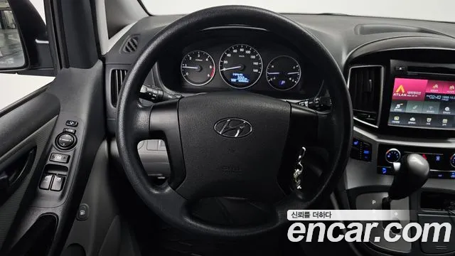 Hyundai Starex 2018 — фото 19