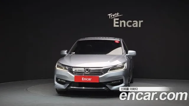 Honda Accord 2016 — фото 3