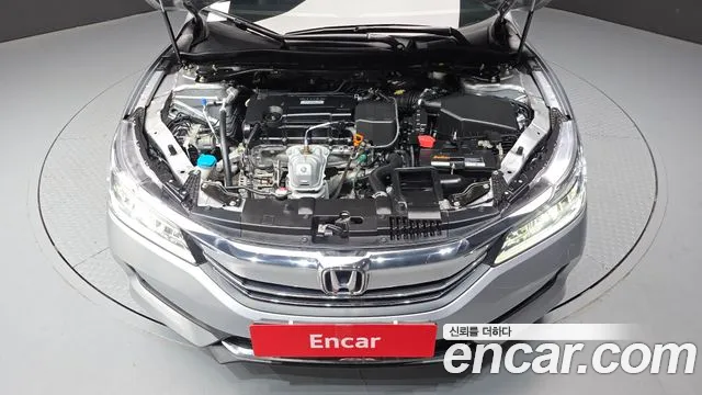 Honda Accord 2016 — фото 6