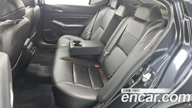 Nissan Altima 2019 — фото 12