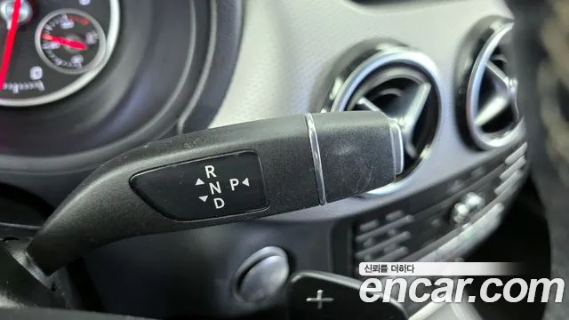 Mercedes-Benz B-Class 2018 — фото 12