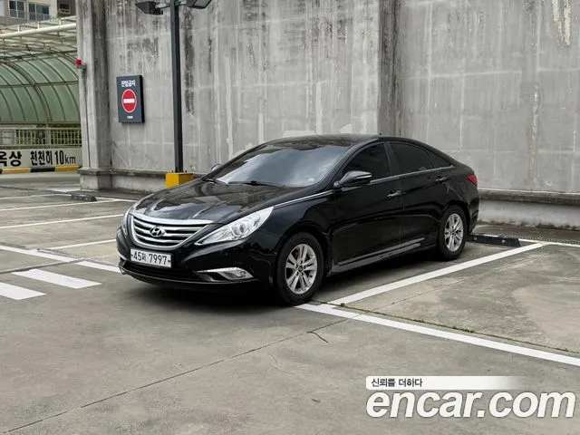 Hyundai Sonata 2014 — фото 1