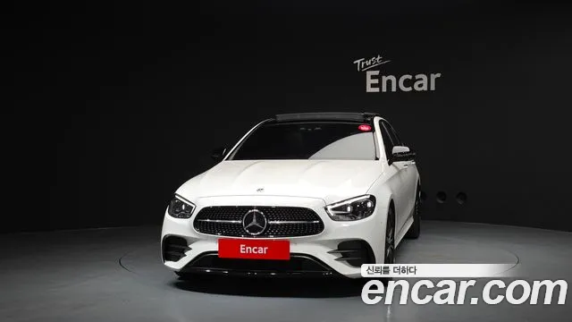 Mercedes-Benz E-Class 2023 — фото 3