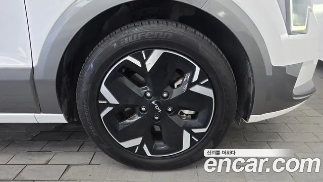 Kia Niro 2024 — фото 7