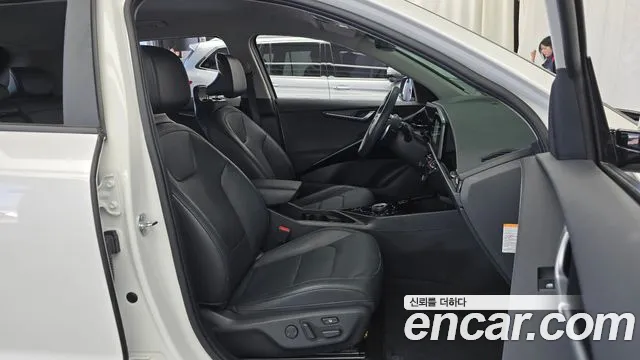 Kia Niro 2024 — фото 16