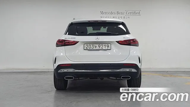 Mercedes-Benz GLA-Class 2023 — фото 4
