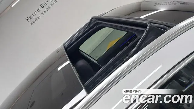 Mercedes-Benz GLA-Class 2023 — фото 12