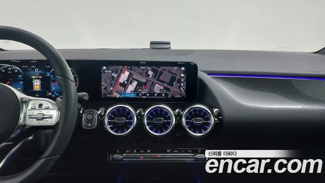 Mercedes-Benz GLA-Class 2023 — фото 16