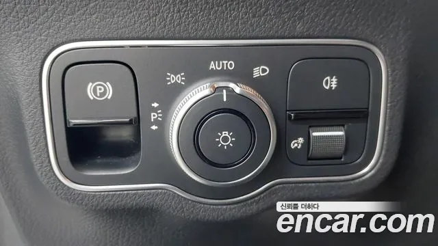 Mercedes-Benz GLA-Class 2023 — фото 20