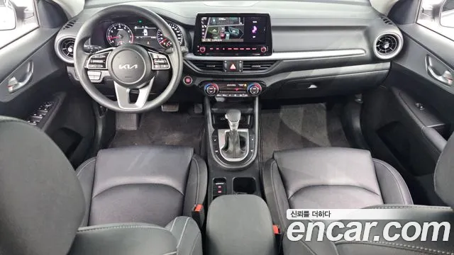 Kia K3 2022 — фото 10
