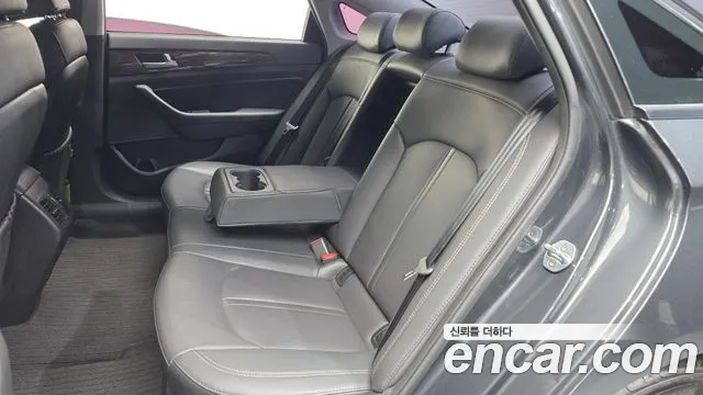 Hyundai Sonata 2018 — фото 12