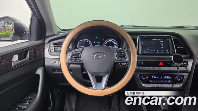 Hyundai Sonata 2018 — фото 13