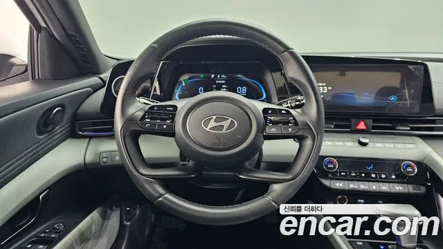 Hyundai AVANTE 2024 — фото 13