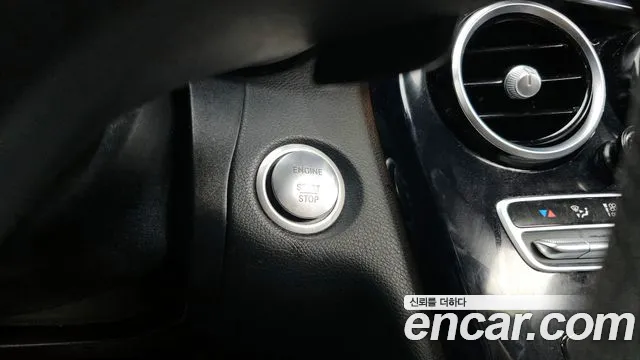 Mercedes-Benz C-Class 2016 — фото 17