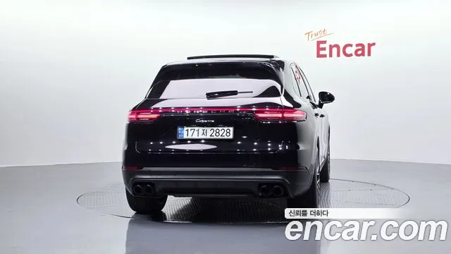 Porsche Cayenne 2019 — фото 4