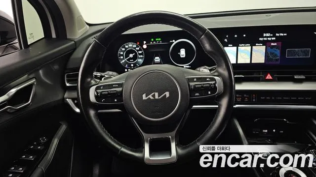 Kia Sportage 2022 — фото 13