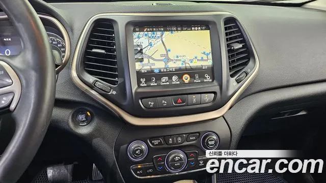 Jeep Cherokee 2015 — фото 14