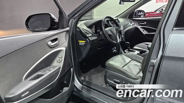 Hyundai Santafe 2017 — фото 10
