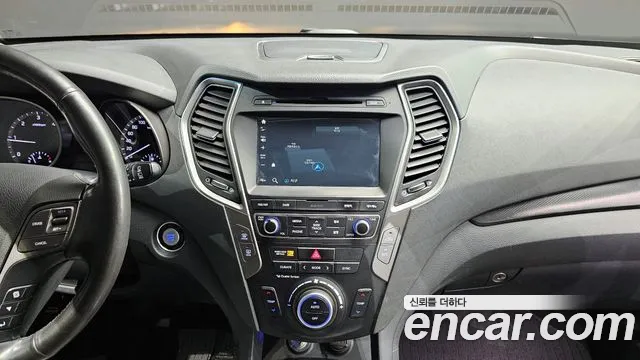 Hyundai Santafe 2017 — фото 13