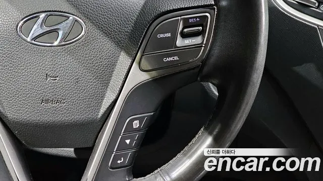 Hyundai Santafe 2017 — фото 16