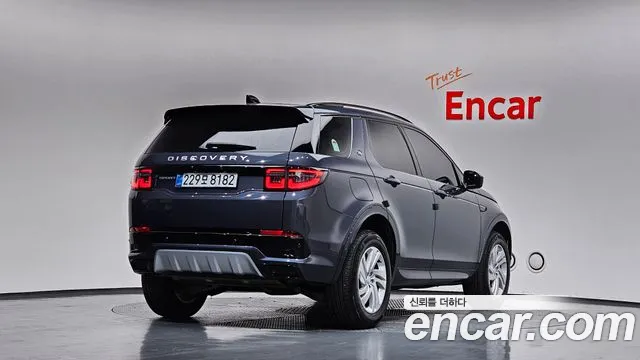 Land Rover Discovery Sport 2025 — фото 1