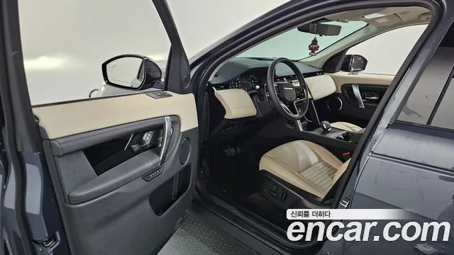 Land Rover Discovery Sport 2025 — фото 12