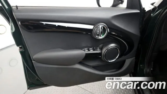 Mini Cooper 2019 — фото 14