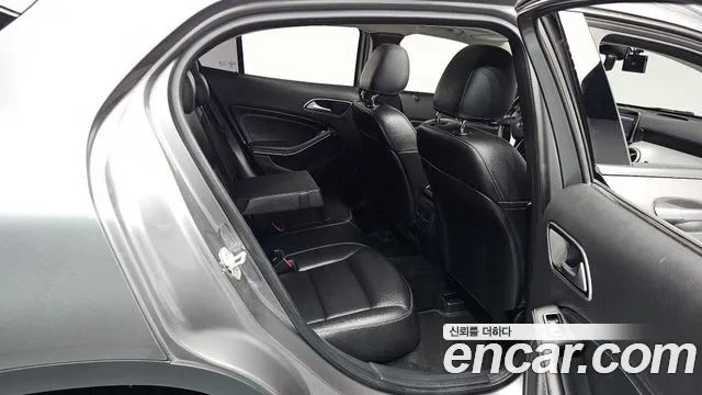 Mercedes-Benz GLA-Class 2015 — фото 16