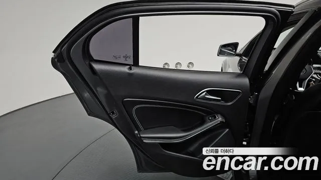 Mercedes-Benz GLA-Class 2015 — фото 14