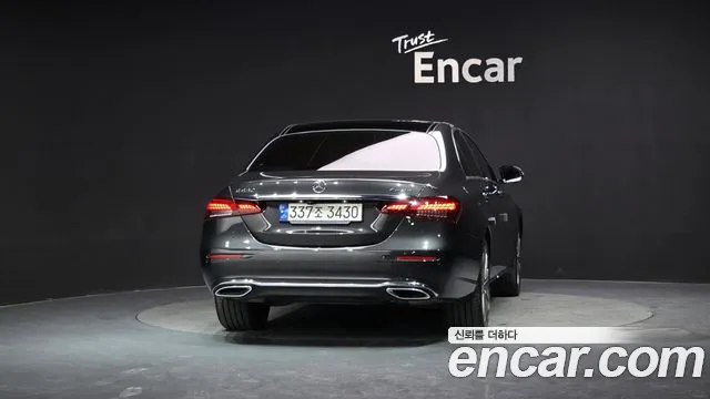 Mercedes-Benz E-Class 2021 — фото 4