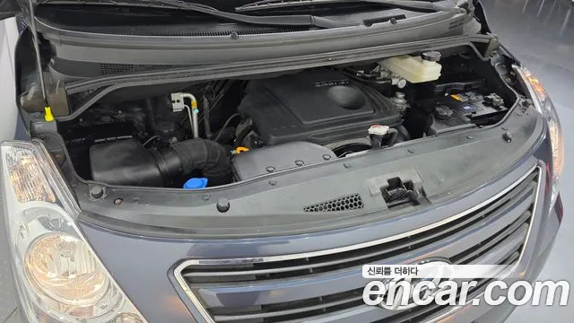 Hyundai Starex 2017 — фото 6