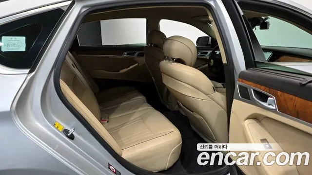 Hyundai Genesis 2015 — фото 17