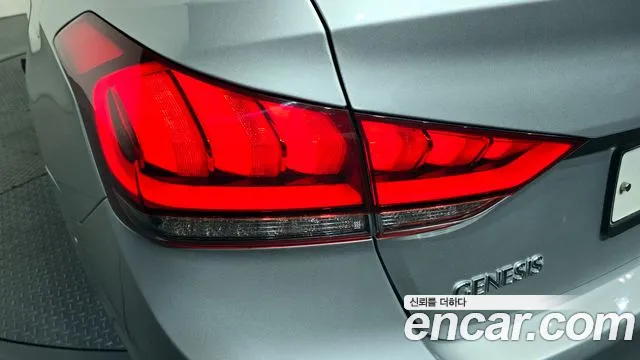 Hyundai Genesis 2015 — фото 9