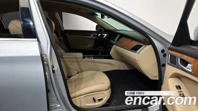 Hyundai Genesis 2015 — фото 16